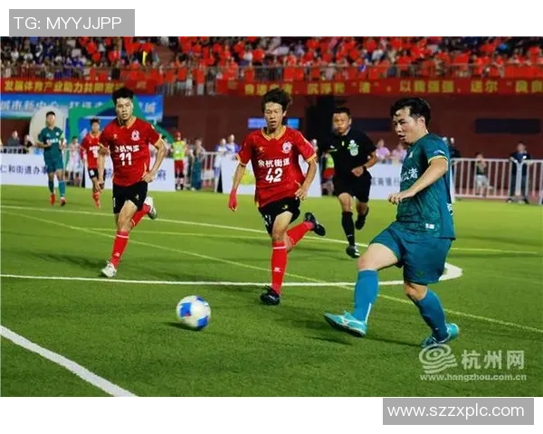 未来足球巨星闪耀绿茵赛场引领时尚潮流广告新时代