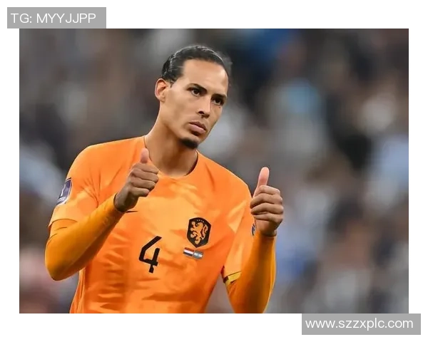 荷兰足球名将小猪的成长历程与球场传奇故事